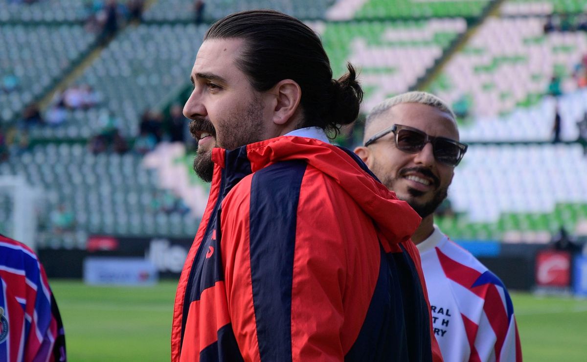 Goodbye to the Flock? Amaury Vergara will step away from Chivas.