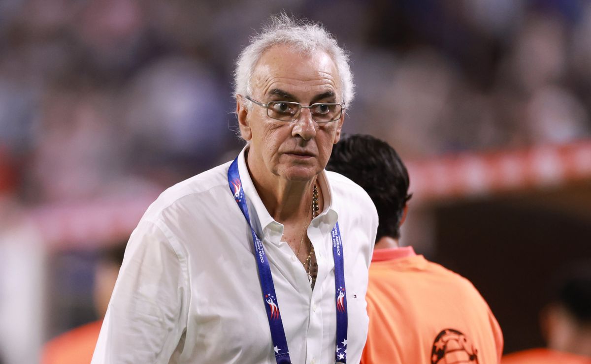 El candidato para reemplazar a Jorge Fossati en la Selección Peruana si pierde contra Uruguay