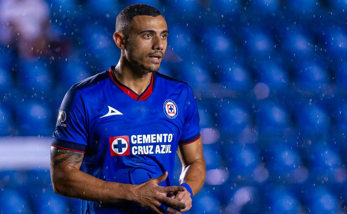 ¿Giakoumakis juega con Cruz Azul? Las 9 bajas que tendría Anselmi contra Rayados