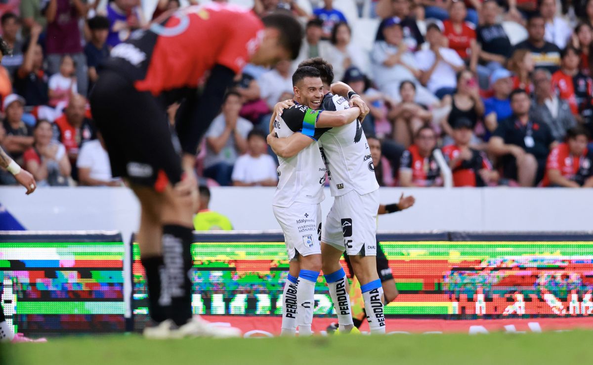 ¡Tremendo oso! Jugador de Atlas se hace expulsar por este increíble error ante Querétaro 