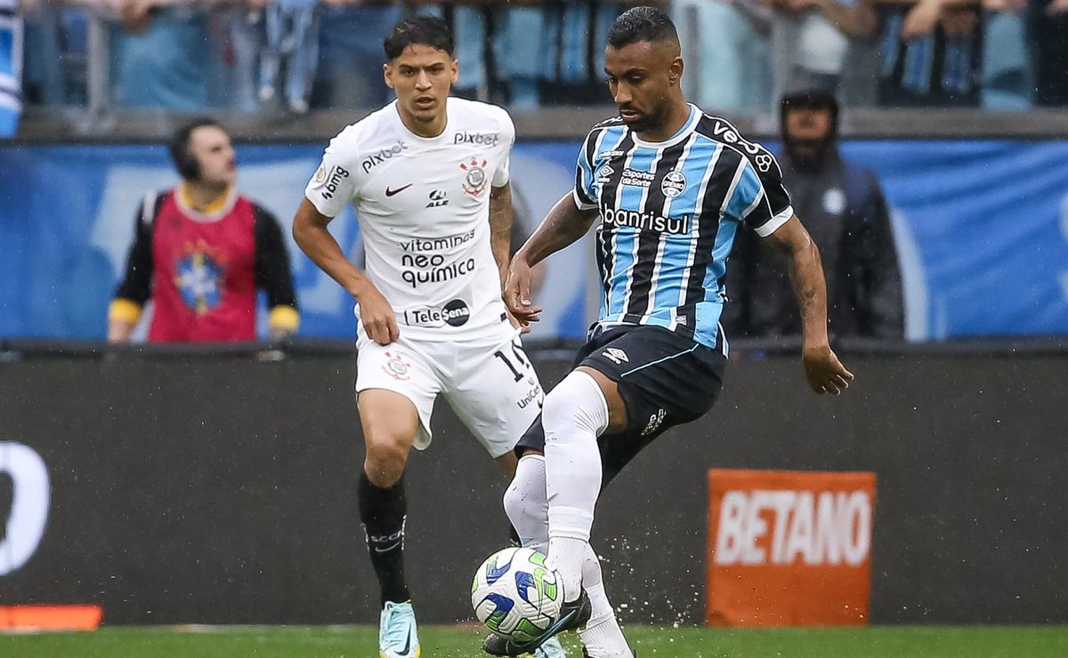 ¿Con el debut de Alexander Aravena? Horario y cómo ver el partido de Gremio vs Corinthians