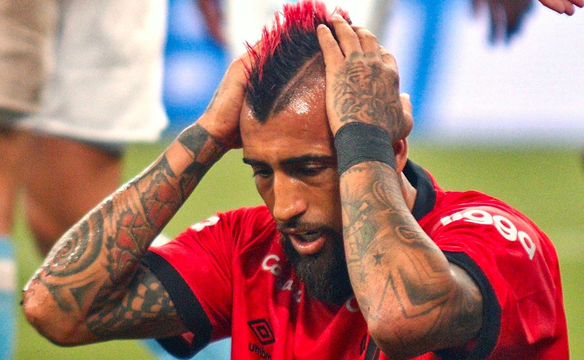 Arturo Vidal descartado en Athletico Paranaense: ¿Llega para Copa Libertadores?