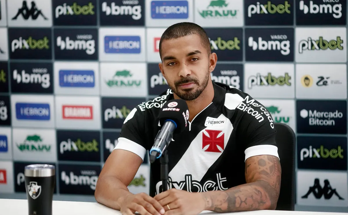 ANÁLISE: Vasco contratou, mas não se reforçou e segue sem um