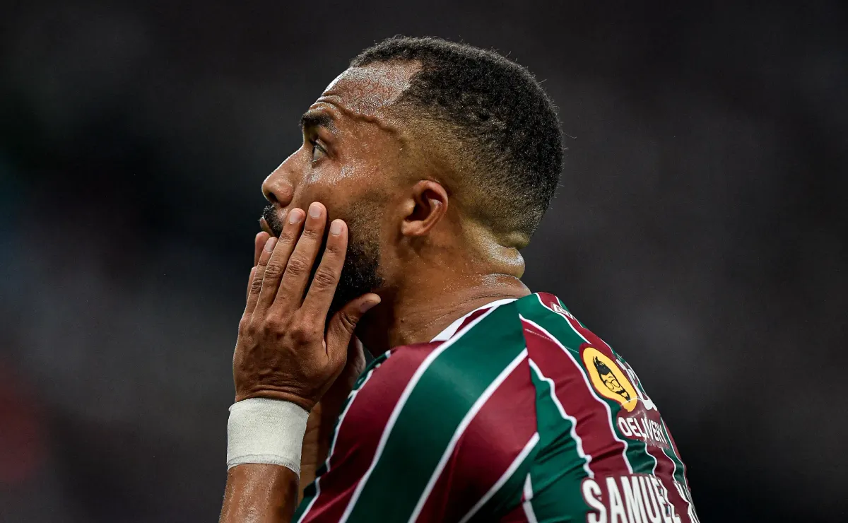 Samuel Xavier é expulso e está fora do jogo de volta entre Fluminense x  Inter