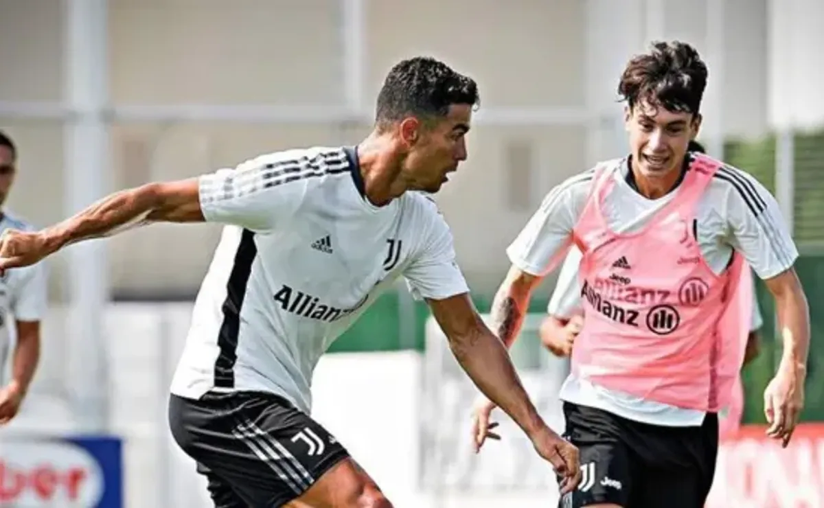 No se sabía: el valioso gesto que tuvo Cristiano Ronaldo con Matías Soulé  en Juventus - Bolavip Argentina