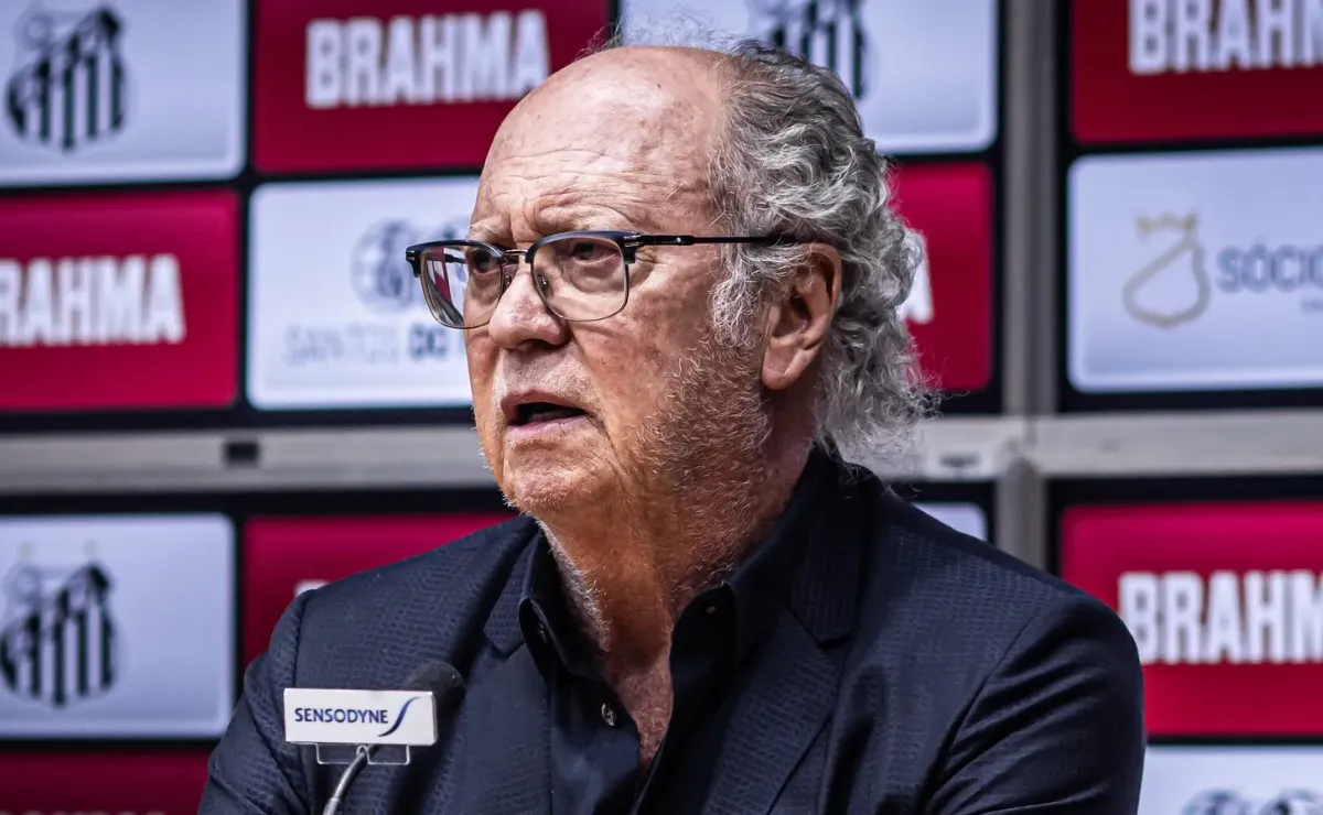 Foto de Falcão vendo final de Wimbledon no Morumbi agita bastidores do  Santos, santos