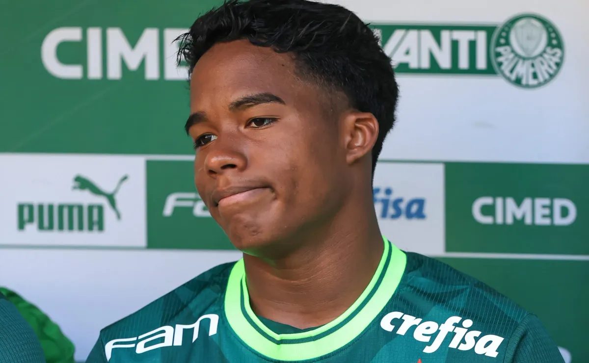 Endrick ta sendo cancelado pq quer aprender libras #palmeiras #palmeir