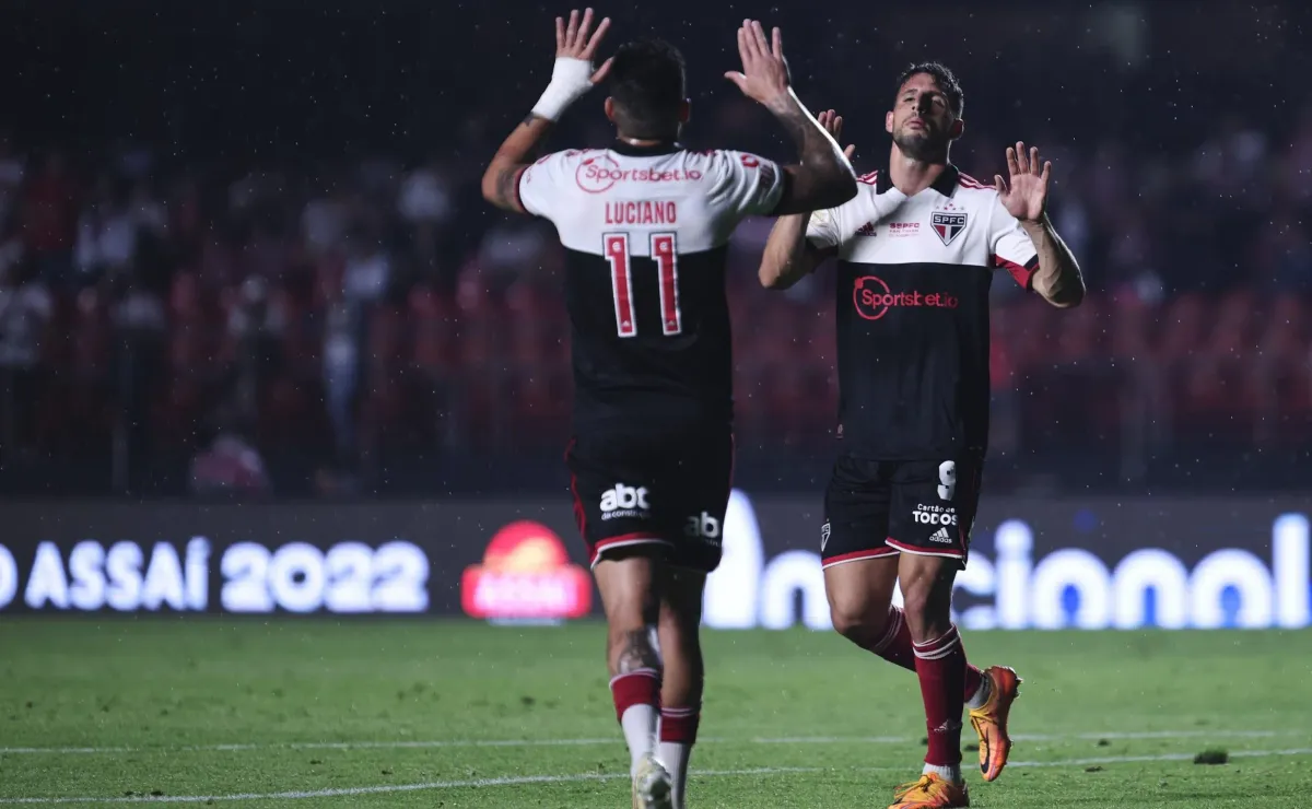 Calleri e Luciano no São Paulo: tão parecidos, tão diferentes