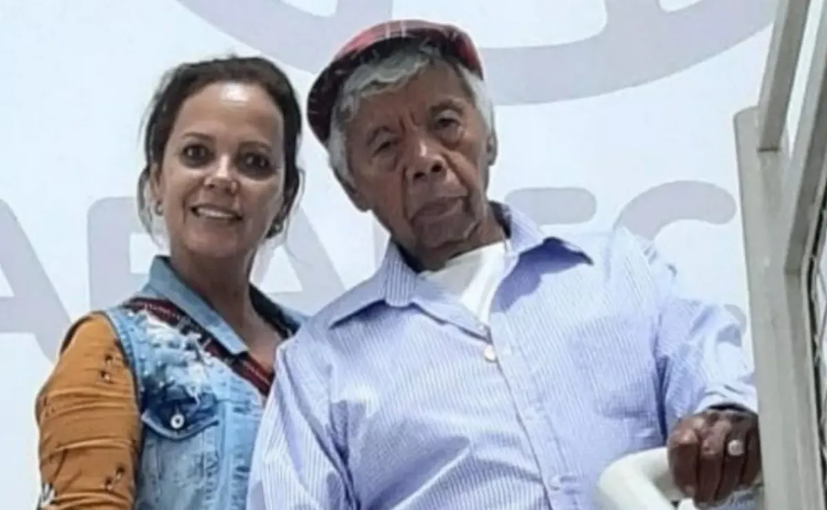 Roque, assistente de Silvio Santos, recebe alta hospitalar