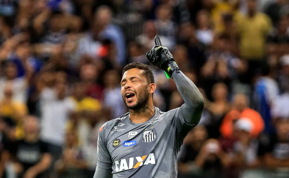 Xingamentos, críticas e lesão: Santos define futuro de goleiro Vladimir  após semana recheada de conturbação - Bolavip Brasil - soheilrobotics.com