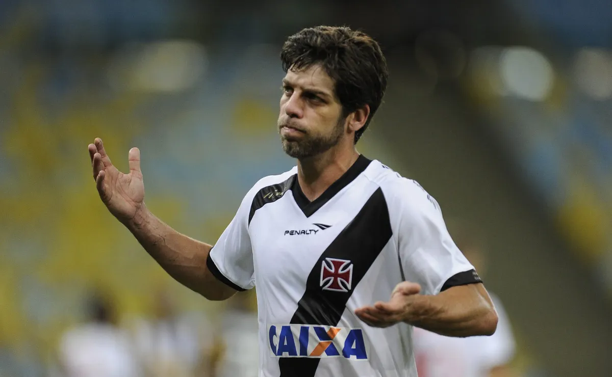 Juninho Pernambucano ganha jogo para iOS e Android