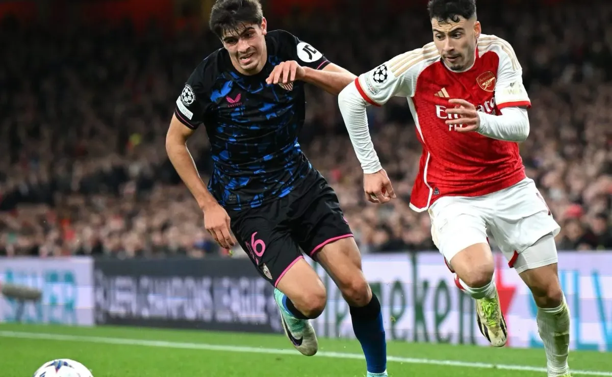 Arsenal tropeça, empata com lanterna e se complica na briga pelo título do  inglês - Esportes - R7 Futebol