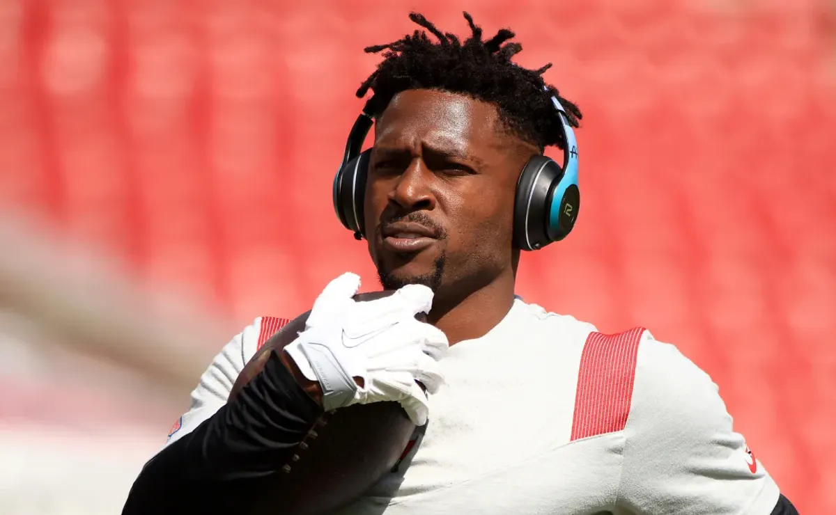 Antonio Brown's Albany Empire football team kicked out of National Arena  League