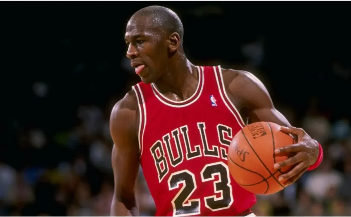 Michael Jordan Explains Why He Loved To Play On The Road, Fadeaway World