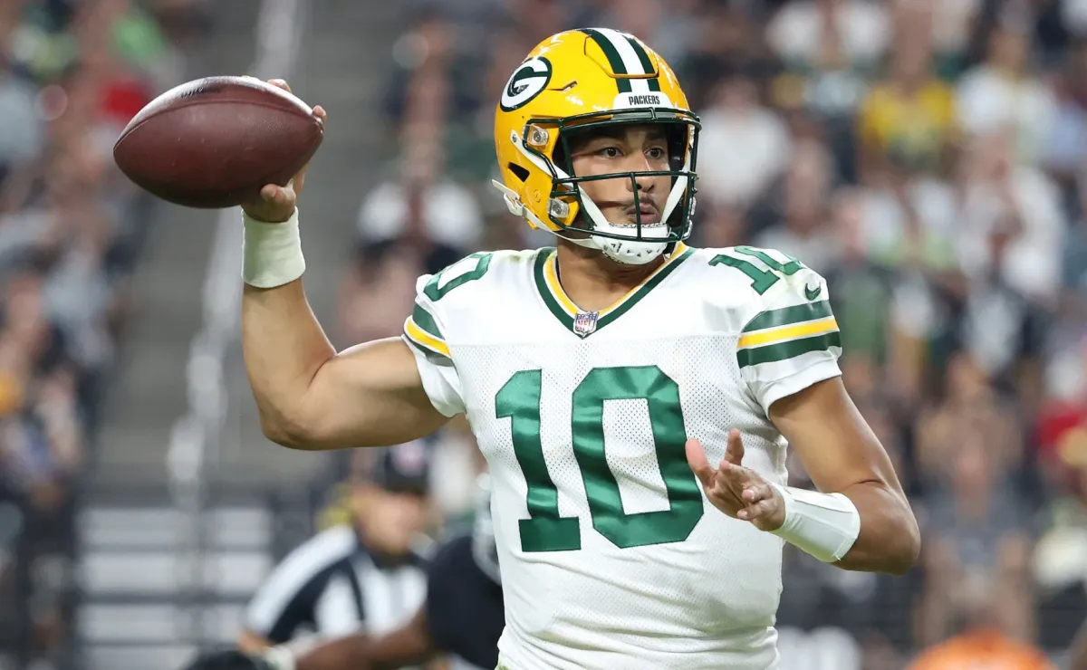 Jordan Love aims sly dig at Aaron Rodgers with subtle message to