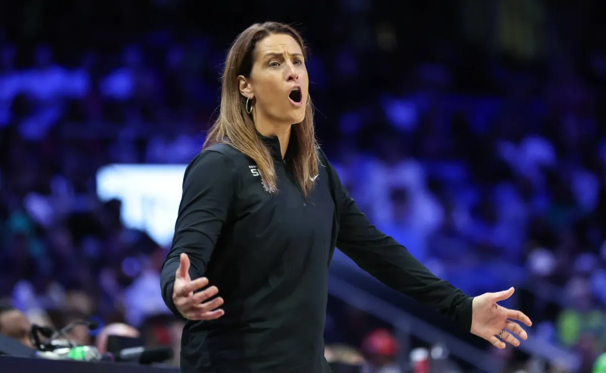 WNBA News: Fever coach Stephanie White explains how she plans to help  Caitlin Clark improve - Bolavip US