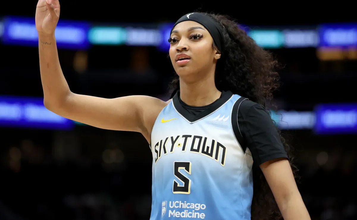 Former Chicago Sky player addresses rumors of leaving team because of Angel  Reese - Bolavip US