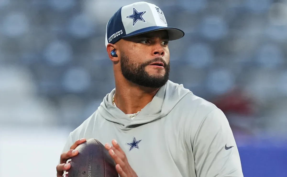 Dak Prescott chia sẻ thông điệp đầy cảm xúc trên cổ tay trong trận đấu với Eagles: Băng ghi hình của QB Cowboys nói lên điều gì? - Bolavip US