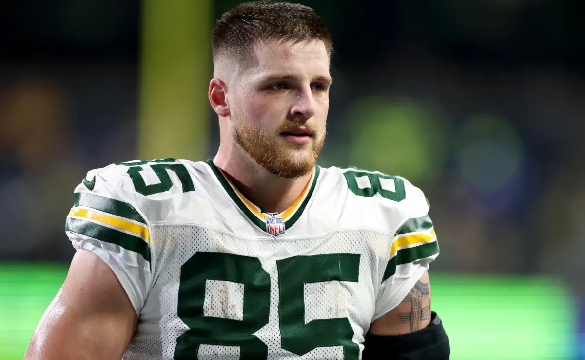 TUCKER KRAFT: Wants to stay with the Green Bay Packers for life and is open to a contract extension. “I want to be a Packer for my entire career. Whatever the front office wants to do, I’m all ears,” said Tucker Kraft. The Green Bay Packers tight end, who just completed his second NFL season, said he wants to continue contributing to the only team that believed in him and gave him an opportunity from the very beginning. – manh