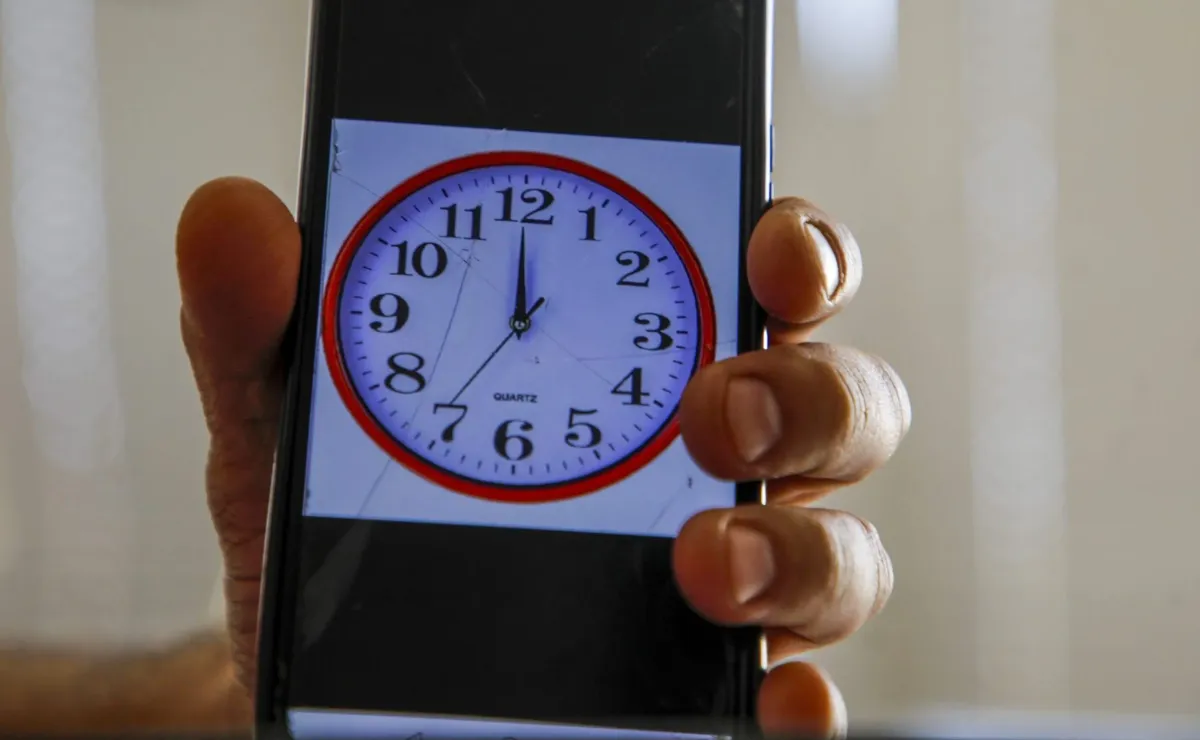 El reloj de mi celular se atrasa deals