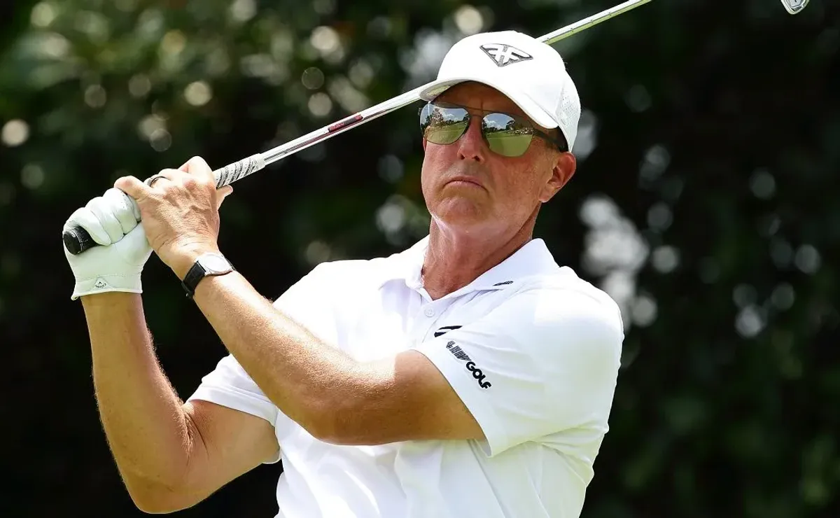 Phil Mickelson critica ranking de Joaquín Niemann
