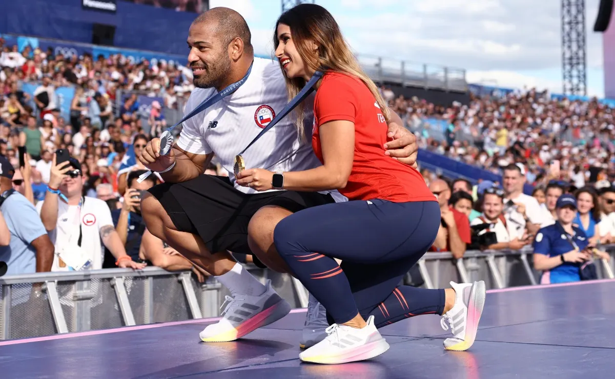 Yasmani Acosta supera a Francisca Crovetto en Premio Nacional de Deportes 2024