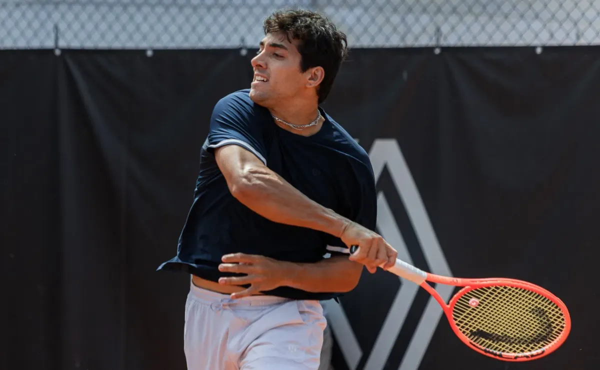 Cristian Garin avanza en el Challenger de Oeiras