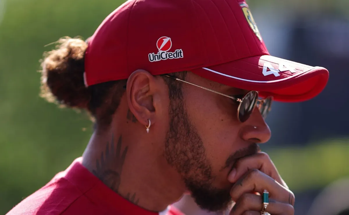 Ferrari en crisis: Hamilton devastado y Leclerc culpa al equipo