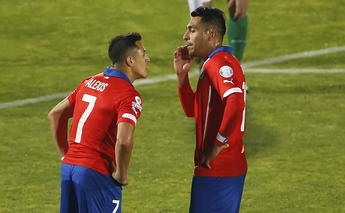 Gonzalo Jara sorprende en Los Tenores: “No sigo a Alexis Sánchez”