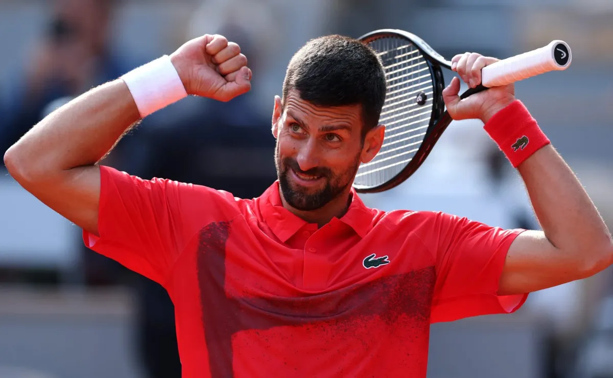 Novak Djokovic avanza a semis de Roland Garros tras vencer a Alexander Zverev
