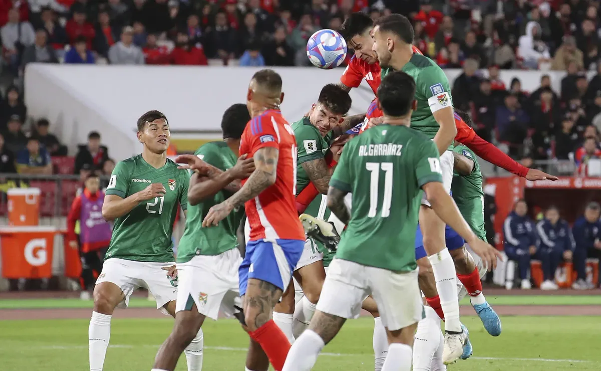 Bolivia enfrenta desafíos en su odisea hacia El Alto con la selección chilena