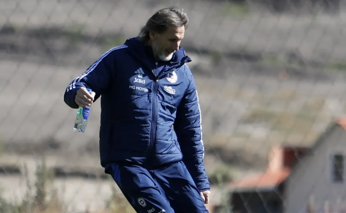 DT boliviano advierte sobre planificación de Gareca para enfrentar a La Roja en El Alto