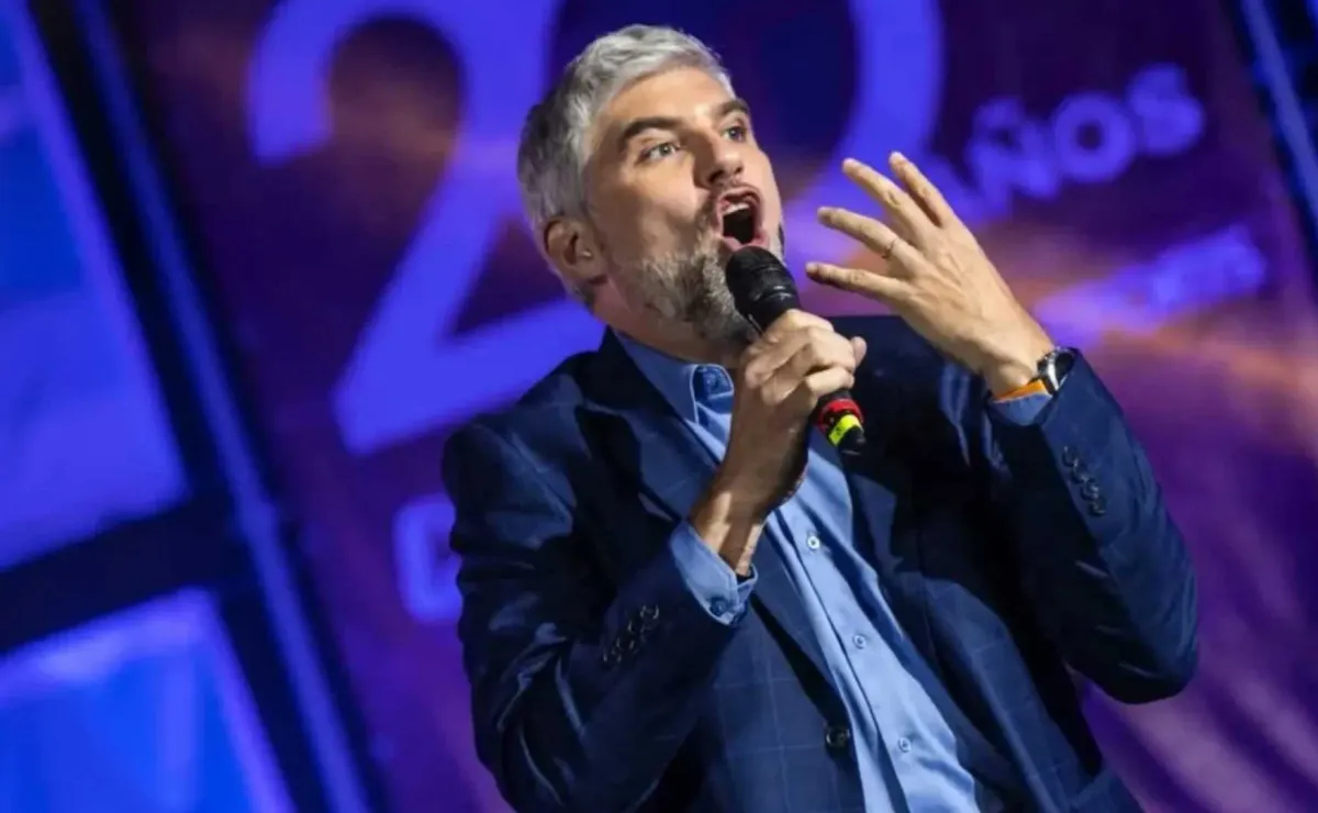 De Tezanos critica a Gareca en despedida