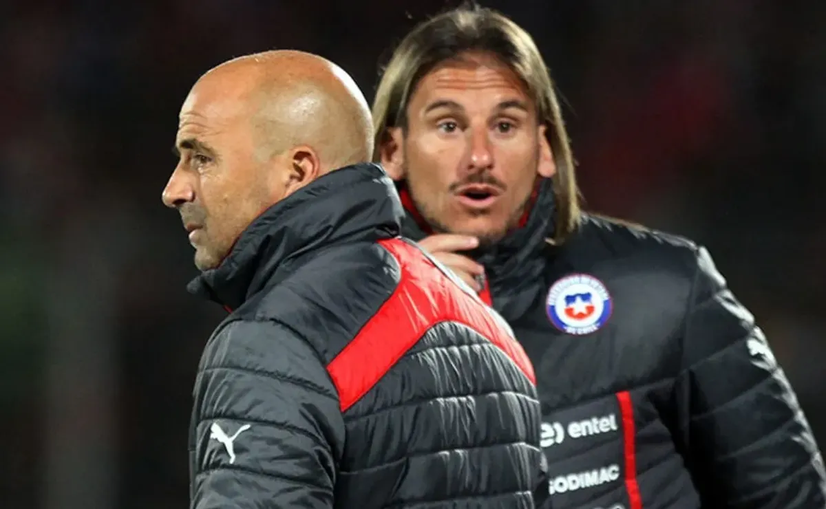 Beccacece responde a interés de la selección chilena con crítica a Sampaoli