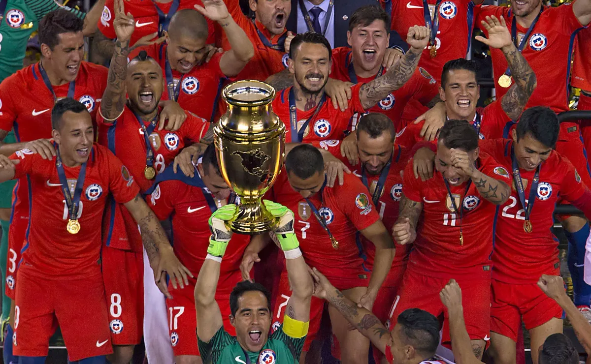 Conmebol inventó Copa Centenario para Argentina, pero Chile fue bicampeón