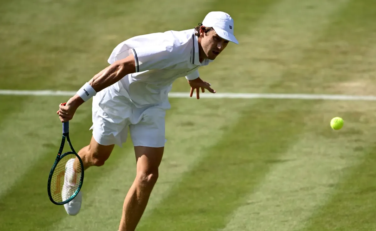 Nico Jarry avanza a octavos de final en Wimbledon