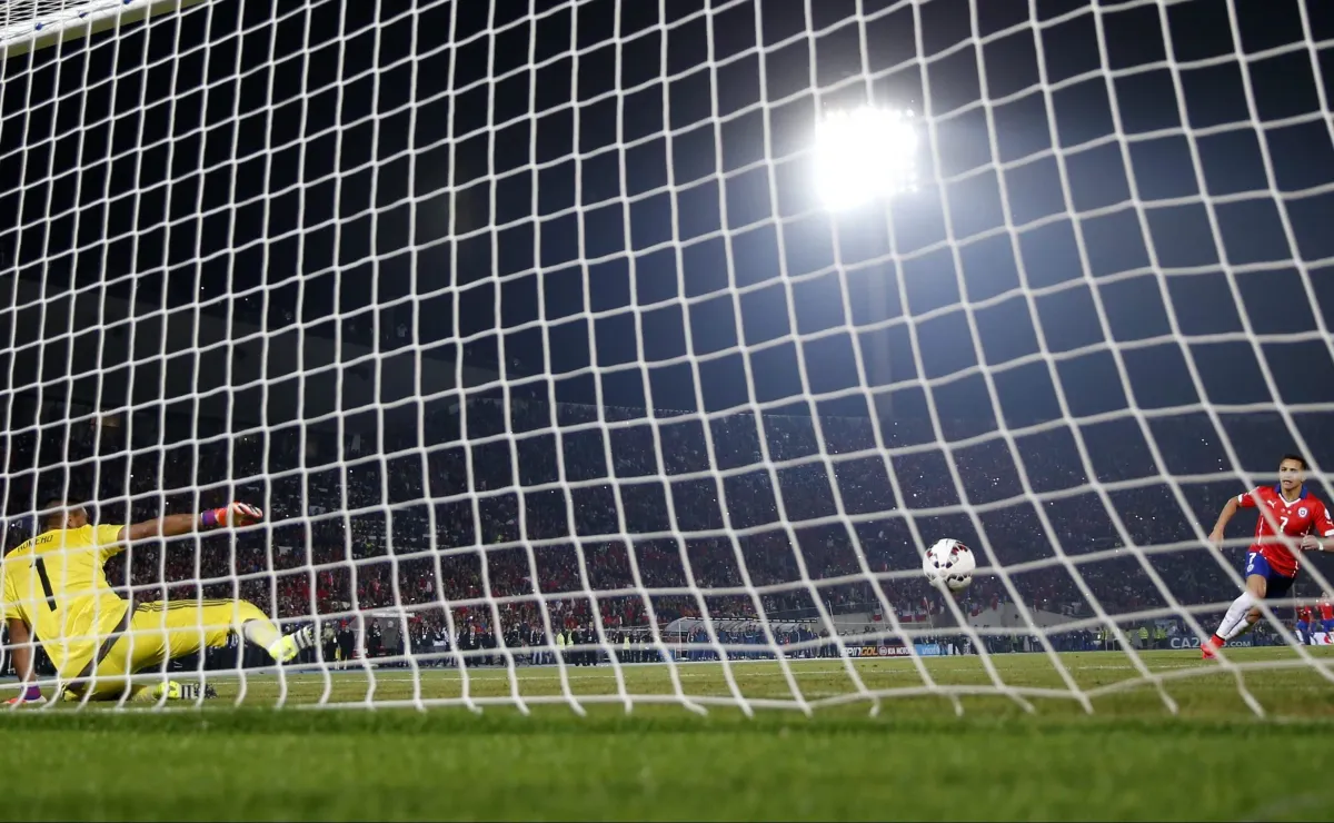 Ángelo Henríquez revela quién pateó el último penal de la Copa América 2015