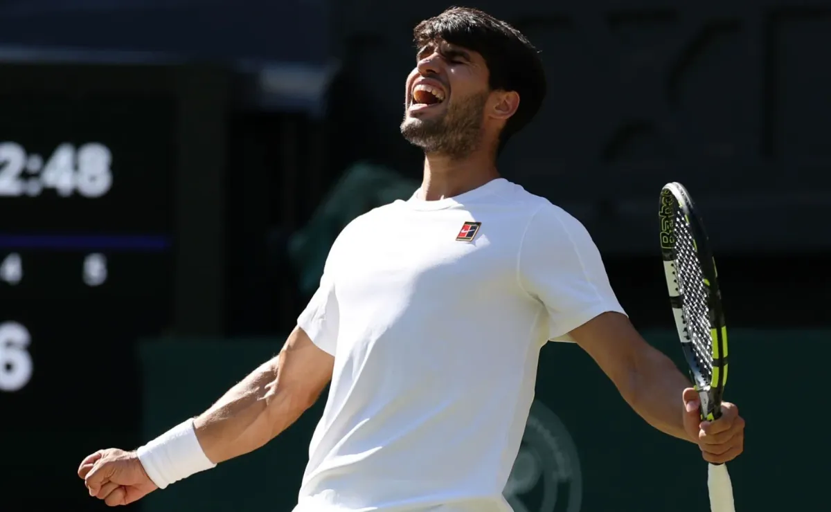 Alcaraz avanza a final en Wimbledon y rompe récord histórico