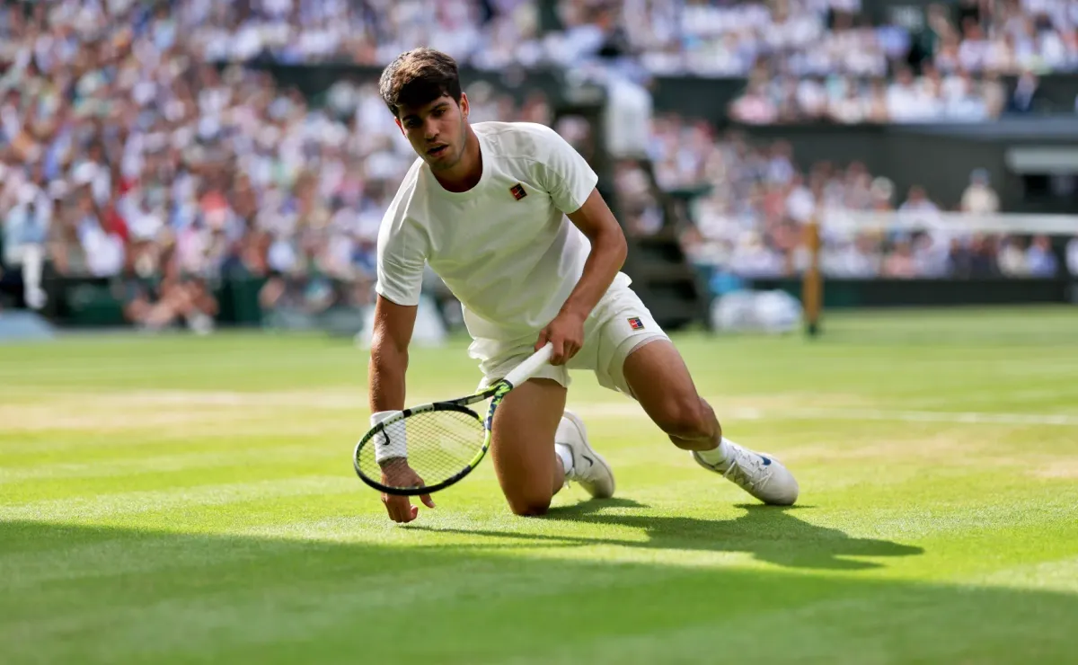 Carlos Alcaraz admite superioridad de Sinner en final de Wimbledon