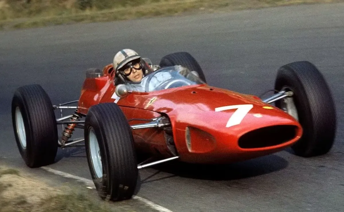 Historia del único campeón mundial en F1 y motociclismo