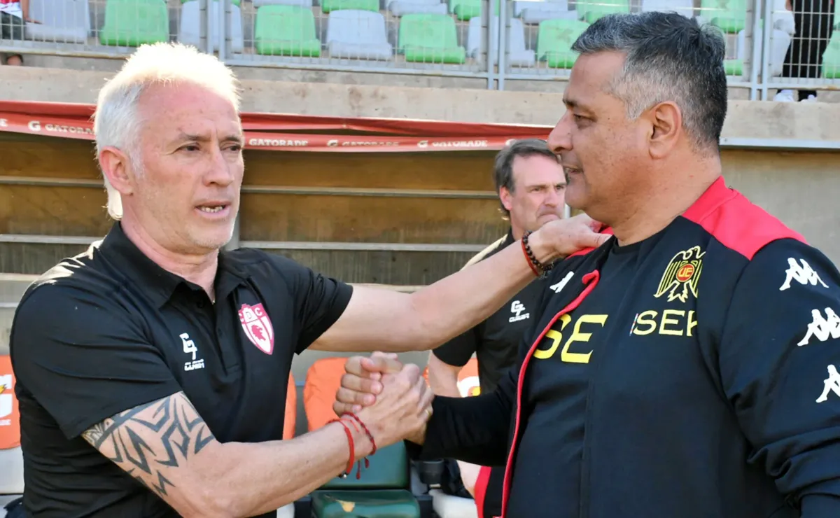 Ronald Fuentes reclama falta de oportunidades en la Roja