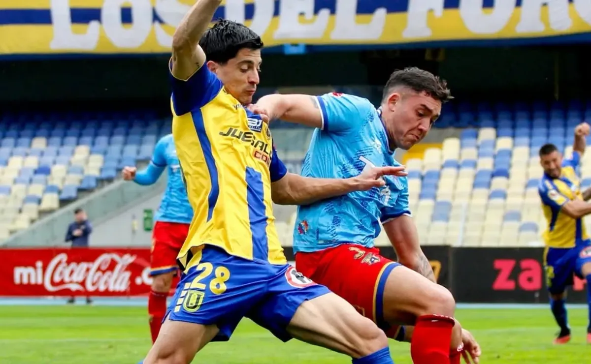 U de Concepción se une a los punteros de la Primera B