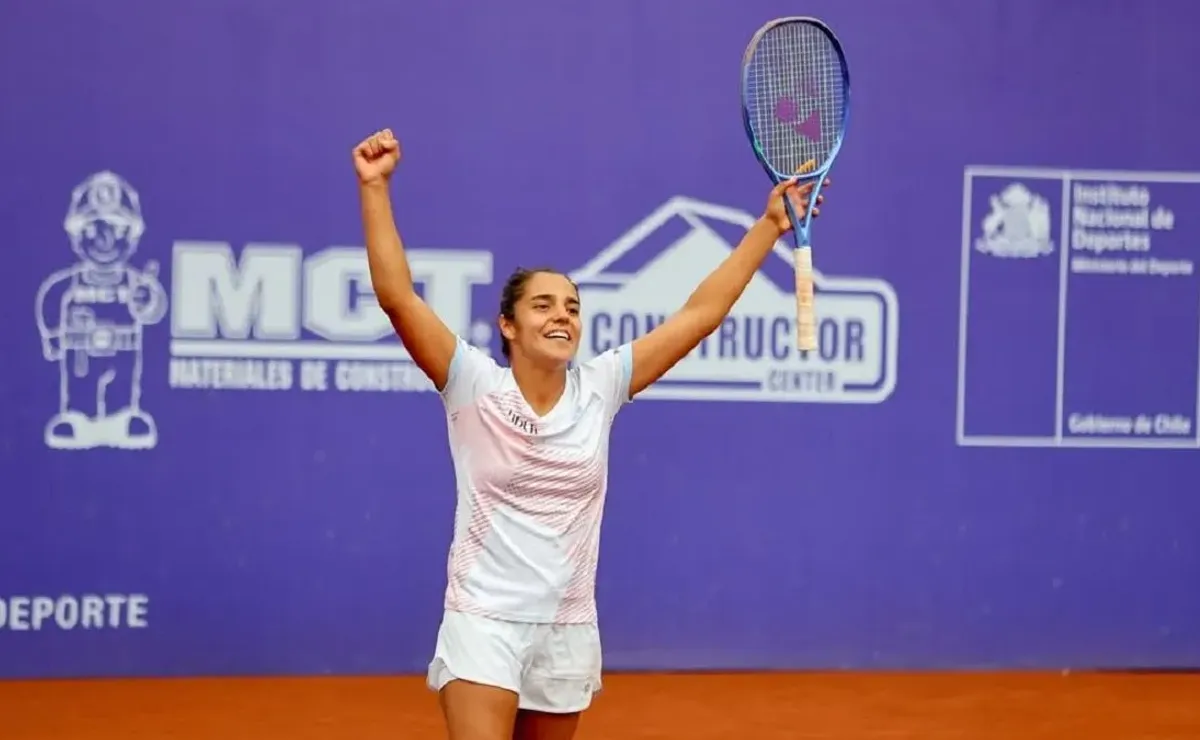 Antonia Vergara gana su primer título profesional en el W15 de Santiago