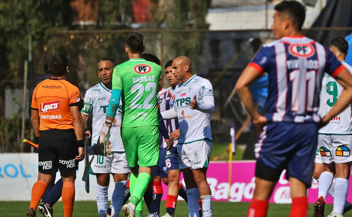 Antofagasta se mete en pelea por liderato de Primera B