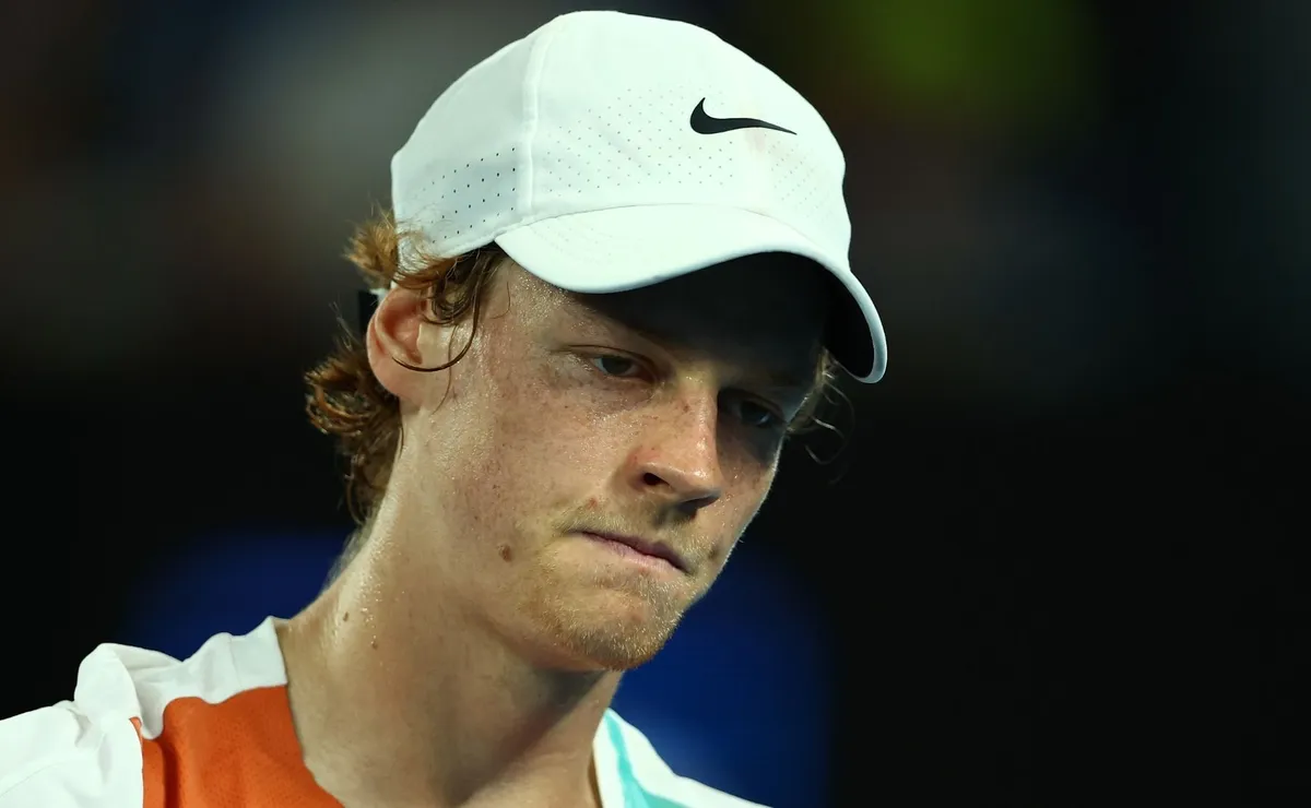 Sinner confiesa crisis económica en su carrera de tenis