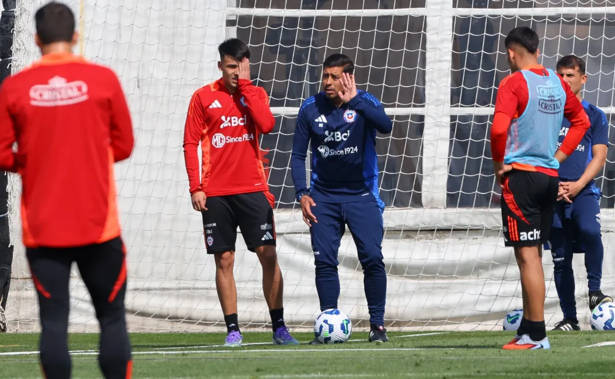 Cambios de última hora en formación de Chile vs Uruguay