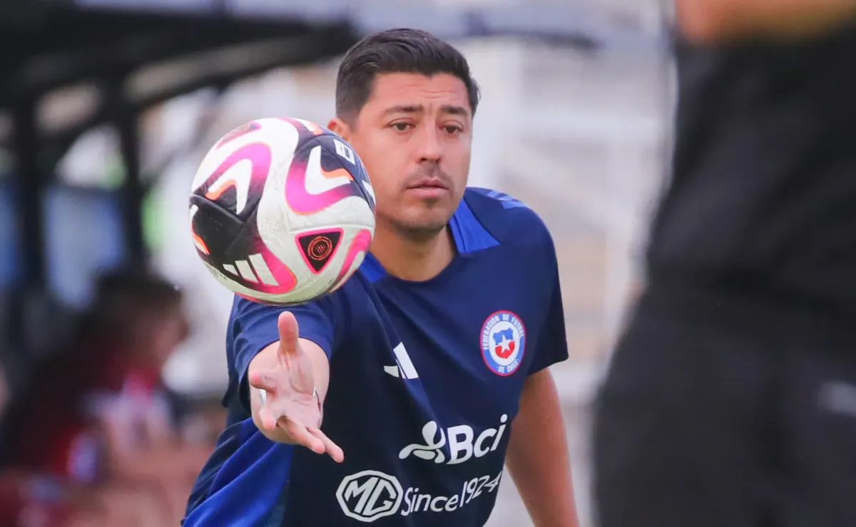 Ex DT Héctor Robles critica a La Roja y Nico Córdova antes del Mundial
