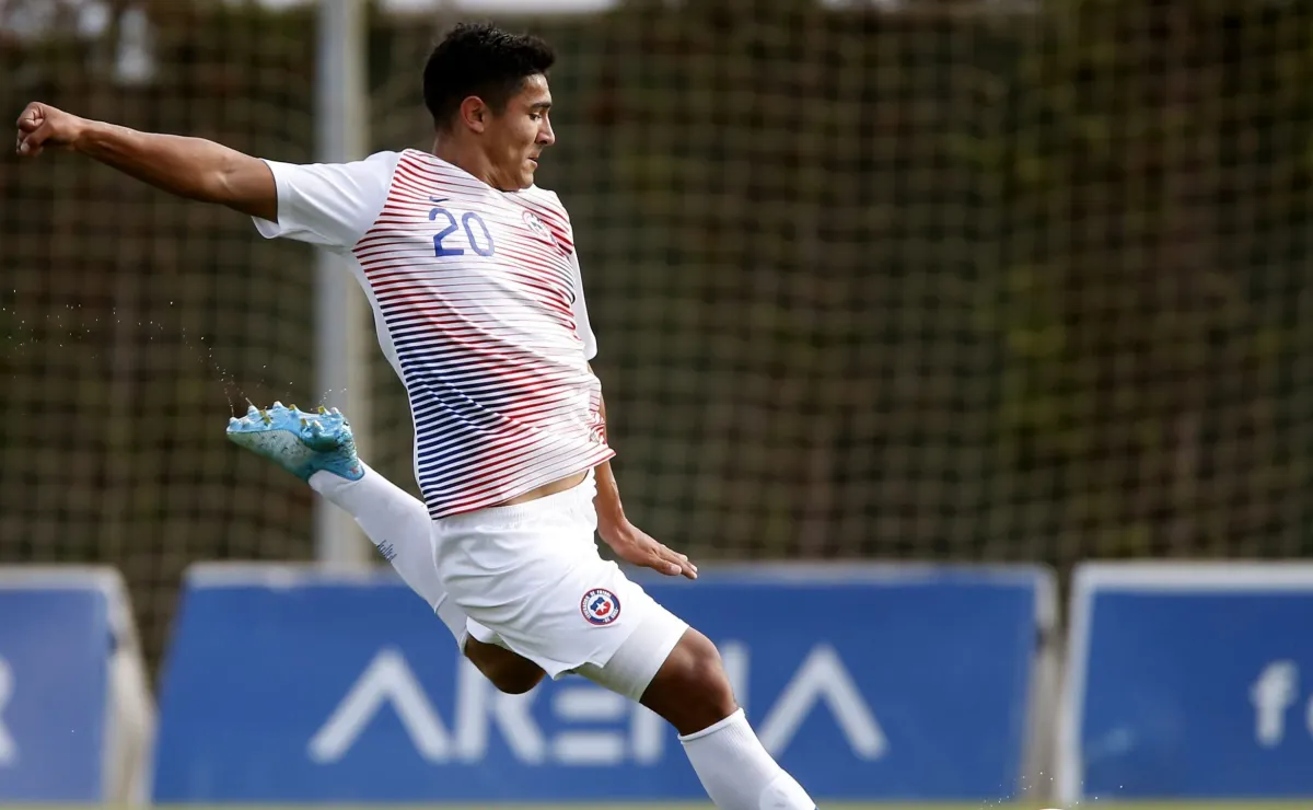Jugador deja Europa y sueña con U de Chile