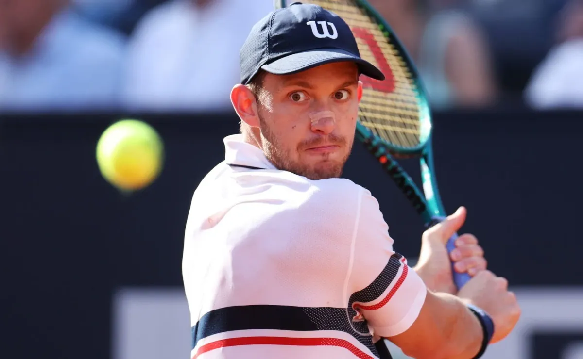 Nico Jarry asegura premio en su debut en Villena Open