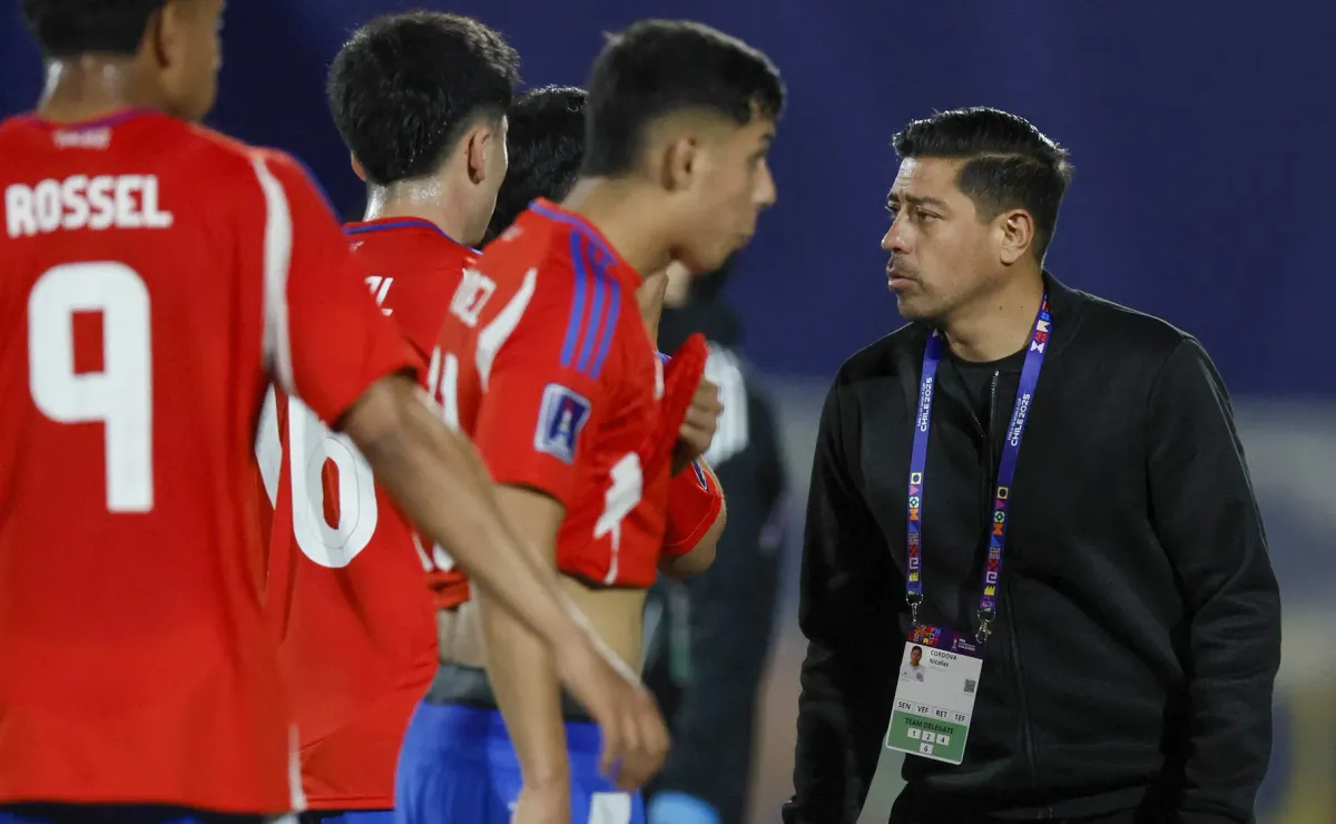 Hinchas de la selección chilena sub 20 abuchean a Córdova